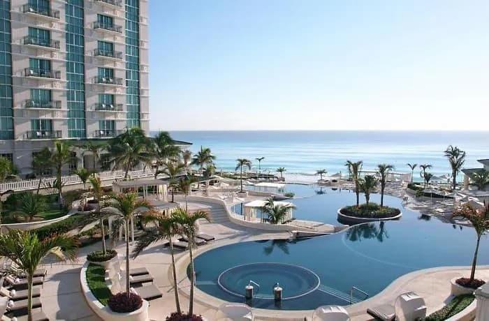 Le Méridien Cancun Resort & Spa