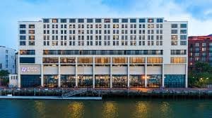 Hyatt Regency Savannah exterior