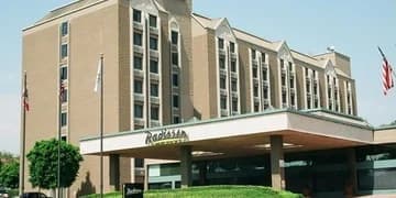 Radisson Whittier exterior